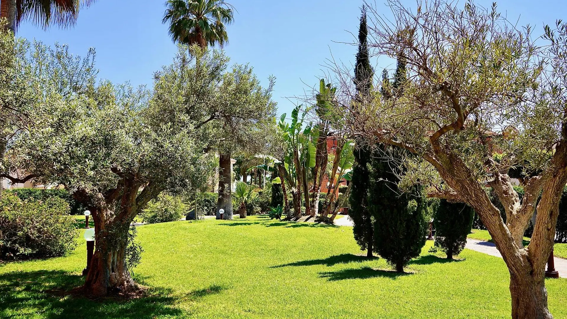 شقة Albatros Apartamentos Playa Granada موتريل